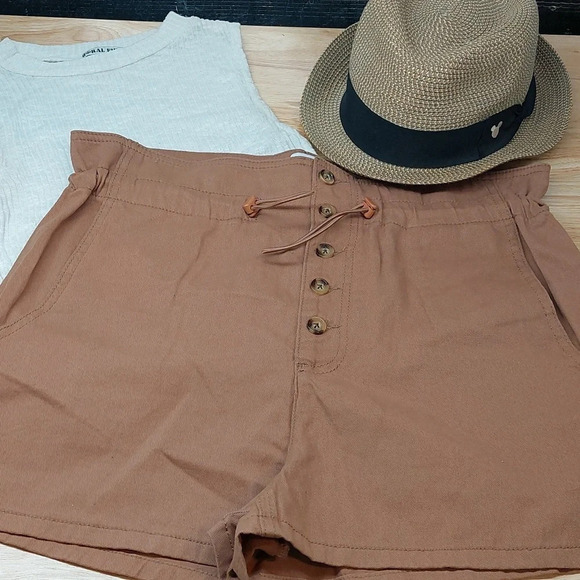 BDG Urban Outfitters Paperbag shorts High Rise Brown size Medium - Picture 1 of 7